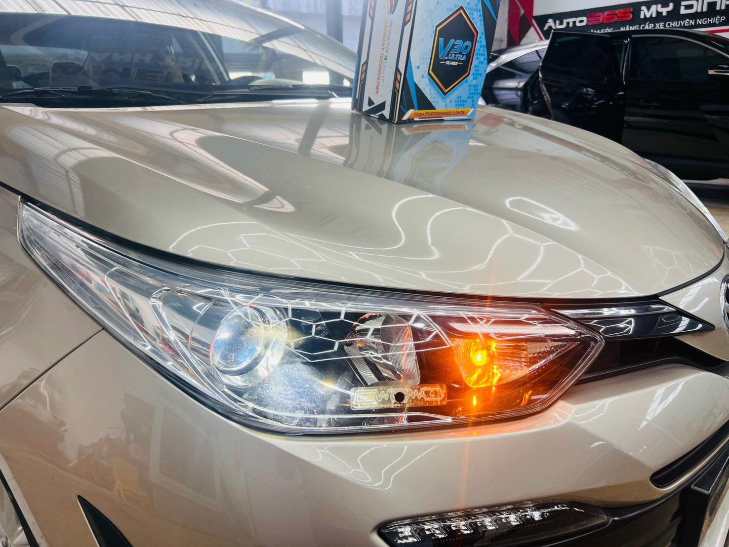 Toyota Vios lắp đặt Bi Led X-Light V30 Ultra